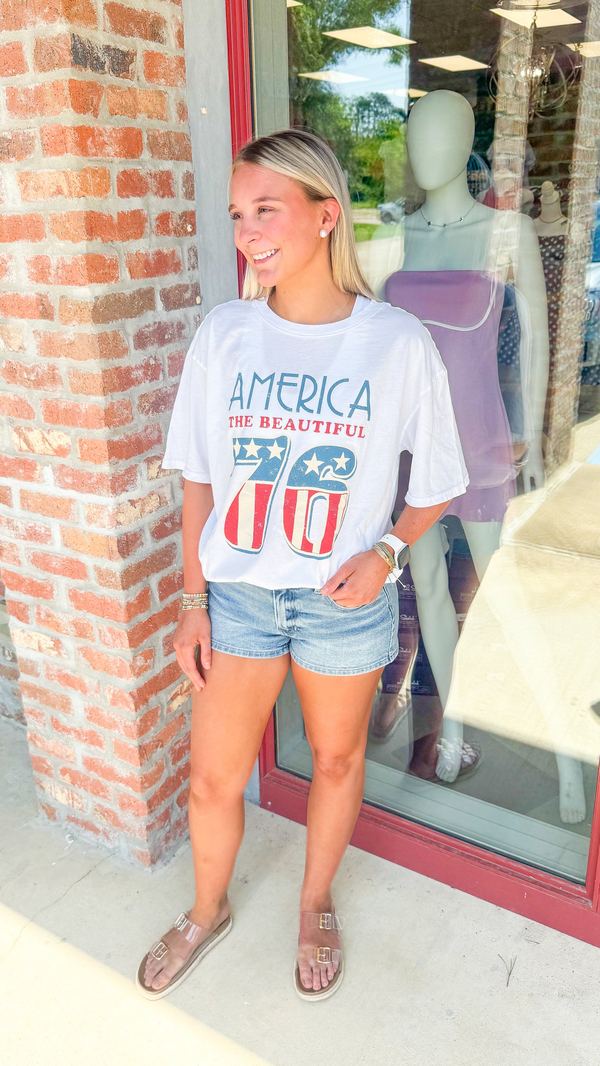 Graphics – Blue Line Boutique